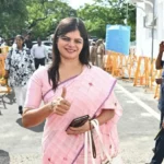 தவெக எம்.எல்.ஏ கனிமொழி மற்றும் அவரது கணவர் பெயரில் உள்ள கார்களின் பட்டியல்