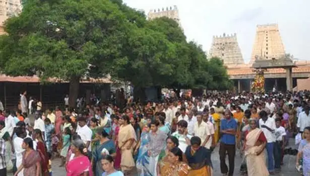 திருவண்ணாமலை அருணாசலேஸ்வரர் கோயில் மற்றும் கிரிவலப் பாதை