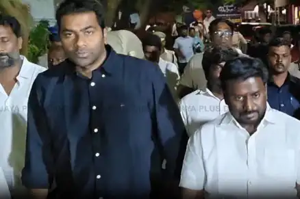 திருவொற்றியூரில் அமைச்சர்களுக்கு எதிர்ப்பு தெரிவிக்கும் பொதுமக்கள்