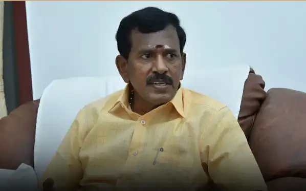 திமுக பொதுச்செயலாளர் துரைமுருகன் அறிவிப்பு வெளியிடுதல்