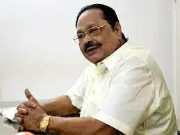 திமுக பொதுச்செயலாளர் துரைமுருகன் செய்தியாளர்களை சந்திக்கும் காட்சி