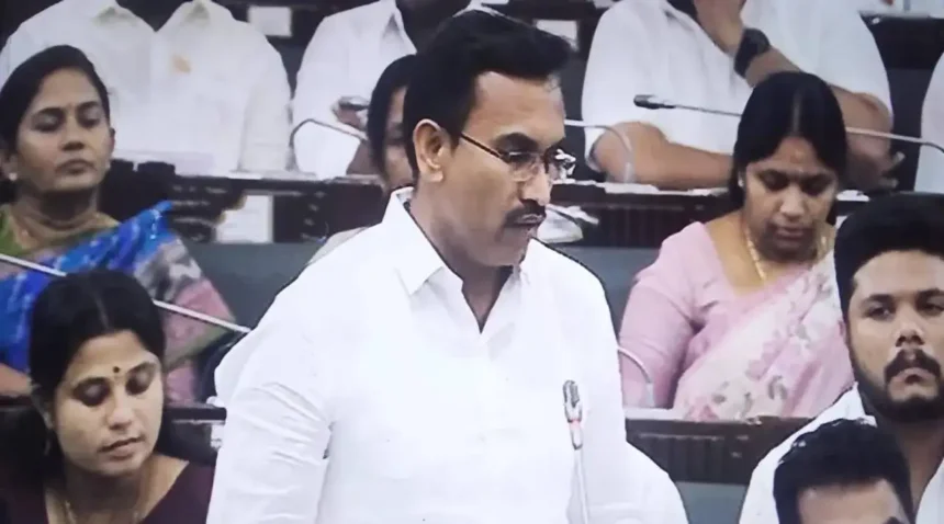 தமிழ்நாடு சட்டமன்றத்தில் நீட் தேர்வுக்கு எதிராக தனித்தீர்மானம் நிறைவேற்றப்படும் காட்சி