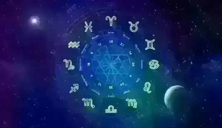 ஜோதிட நிபுணர் ராசிபலன் கூறுதல்