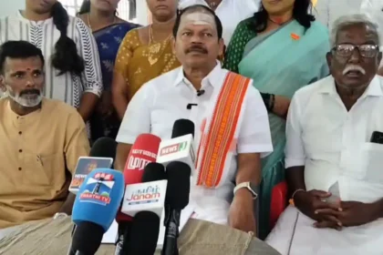 இந்து மக்கள் கட்சியின் தலைவர் அர்ஜுன் சம்பத் செய்தியாளர்களிடம் பேசுகிறார்