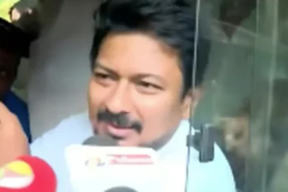 அமைச்சர் உதயநிதி ஸ்டாலின் செய்தியாளர்களிடம் பேசுகிறார்