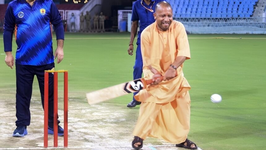 லக்னோவில் உத்தர பிரதேச ஜென் இசட் கிரிக்கெட் வீரர்கள் போராட்டம்