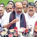 மதிமுக பொதுச்செயலாளர் வைகோ செய்தியாளர்களை சந்திக்கும் காட்சி