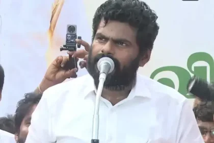 அண்ணாமலை மேடையில் பேசுகிறார்