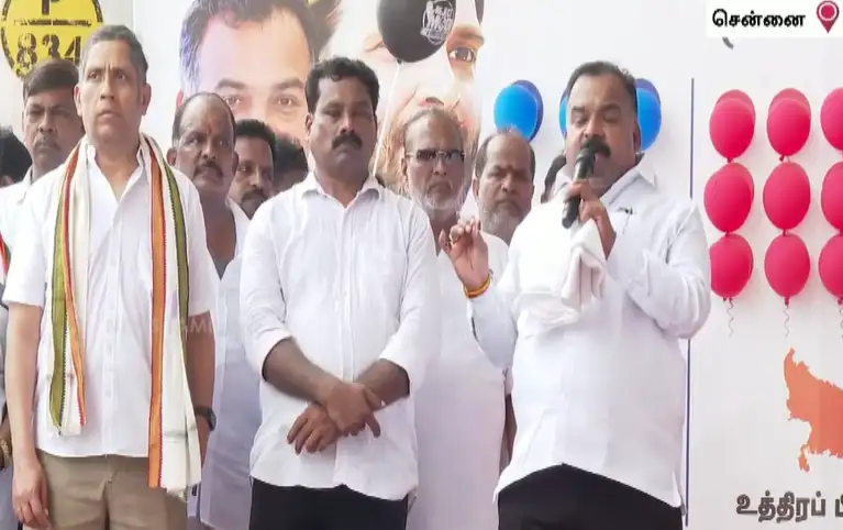 தமிழ்நாடு காங்கிரஸ் கமிட்டி தலைவர் மாணிக்கம் தாகூர் செய்தியாளர்களிடம் பேசுகிறார்