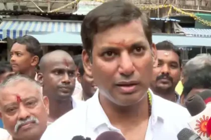 நடிகர் விஷால் பேட்டி அளிக்கும் காட்சி