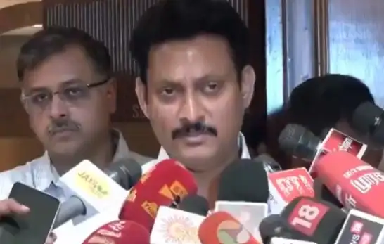 முன்னாள் பள்ளிக்கல்வித்துறை அமைச்சர் அன்பில் மகேஷ் பொய்யாமொழி