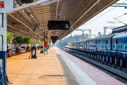 சென்னை எழும்பூர் மற்றும் தாம்பரம் ரயில் நிலையங்களில் மேற்கொள்ளப்படும் மேம்பாட்டு பணிகள்