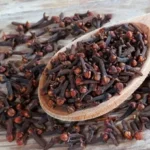 ஆரோக்கிய நன்மைகளை விளக்கும் கிராம்பு
