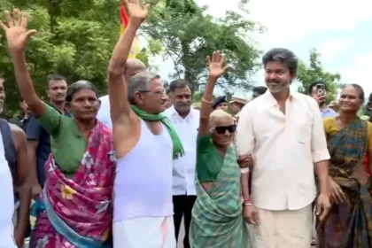 முதலமைச்சர் விஜய் விவசாயி ஒருவரின் வீட்டிற்கு சென்றார்