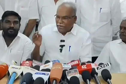 மார்க்சிஸ்ட் கம்யூனிஸ்ட் கட்சி மாநில செயலாளர் பெ.சண்முகம் செய்தியாளர்களை சந்திக்கும் காட்சி