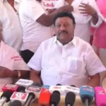 அதிமுக முன்னாள் அமைச்சர் திண்டுக்கல் சீனிவாசன் செய்தியாளர்களிடம் பேசுகிறார்
