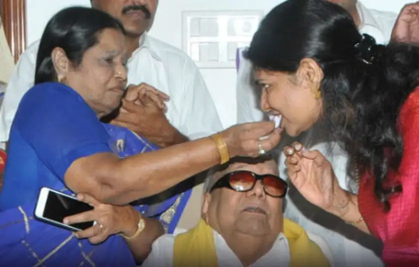 திமுக துணைப் பொதுச்செயலாளர் கனிமொழி
