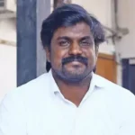 நாம் தமிழர் கட்சி நிர்வாகி இடும்பாவனம் கார்த்தி பேட்டி அளிக்கும் காட்சி