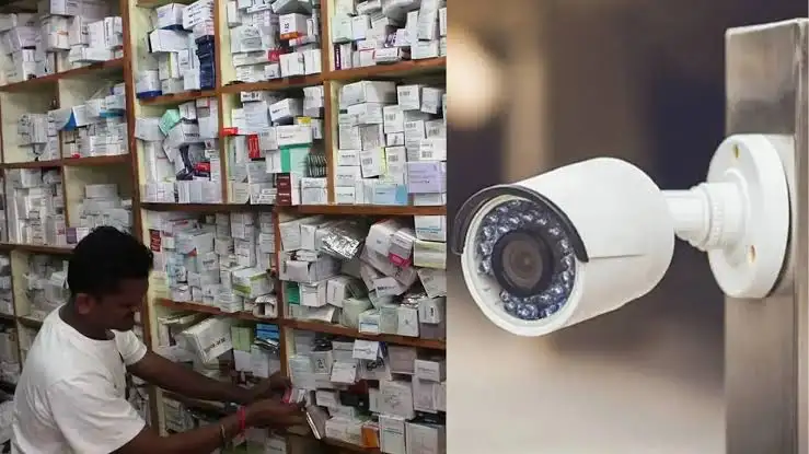 மருத்துவரின் பரிந்துரைச் சீட்டுடன் மருந்து வாங்கும் நபர்