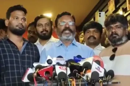விடுதலைச் சிறுத்தைகள் கட்சி தலைவர் தொல். திருமாவளவன் அறிக்கை வெளியிடுகிறார்