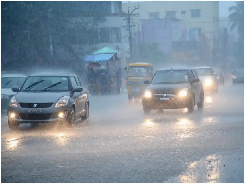 சென்னையில் கனமழை காரணமாக தேங்கியுள்ள மழைநீர்