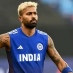 ஹர்திக் பாண்டியா கிரிக்கெட் விளையாடும் புகைப்படம்