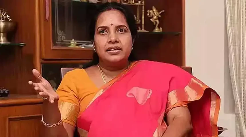 வானதி சீனிவாசன் செய்தியாளர் சந்திப்பில் பேசுகிறார்