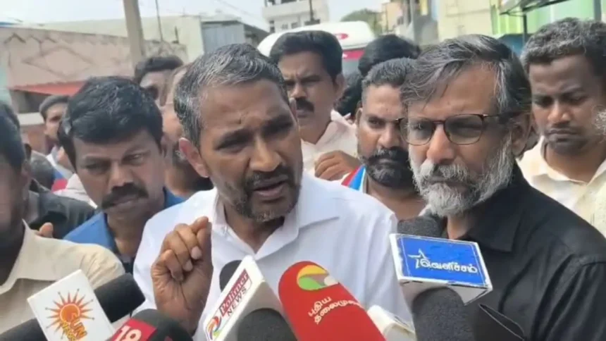 சமூக நீதித்துறை அமைச்சர் வன்னி அரசு மாணவர் அகிலன் உடலுக்கு அஞ்சலி செலுத்துதல்