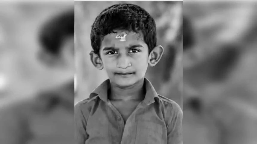 பாழடைந்த வீட்டில் கண்டெடுக்கப்பட்ட சிறுவன் முத்துவேலின் சடலம்