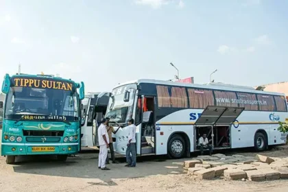 போக்குவரத்துத் துறை அதிகாரிகள் ஆம்னி பேருந்துகளை ஆய்வு செய்தல்