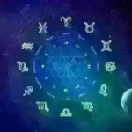 ஜோதிடர் ராசிபலன் கணிப்புகளை விளக்கும் காட்சி