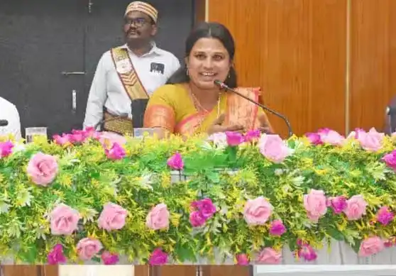 அமைச்சர் ஜெகதீஸ்வரி செய்தியாளர்களை சந்தித்து பேசுகிறார்